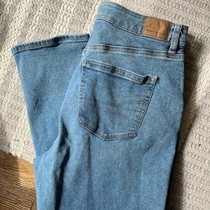 Size 8 AE Stretch Mom Jean